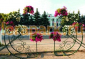 Ворота ЛУНА 2, цветочница с термочашами
