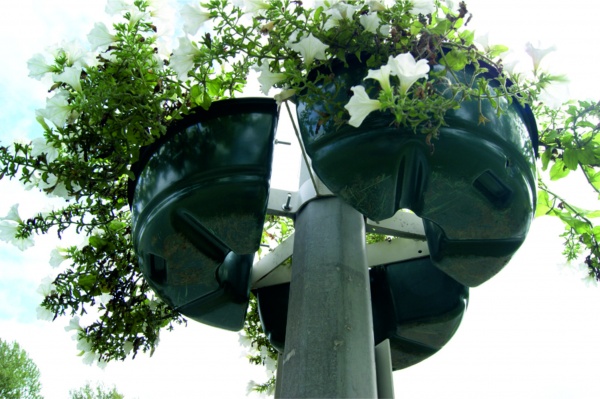 ОБРУЧ тройной, вазон для цветов на столб, кашпо с термочашами для вертикального озеленения для столбов  от производителя: завод городской уличной мебели Lora-Park